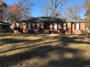 1239 Sangster Rd, Gadsden, AL 35901