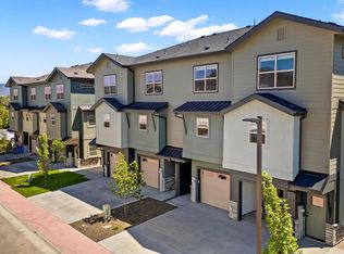 7404 W Swain Ln, Garden City, ID 83714