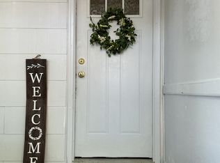 8 Rogers Pl, Manchester, CT 06040