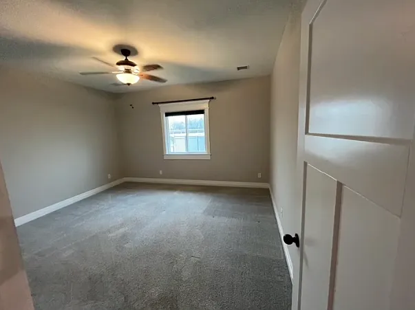 868 N Cloverleaf St — Photo 6