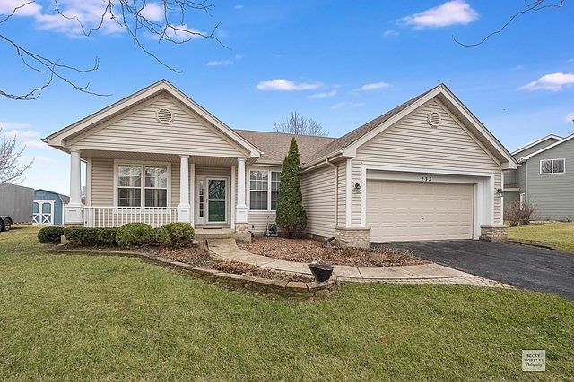 232 Mondovi Drive Welcomes You Home to This Charming Ranch in Desired Victoria Meadows! Enjoy Open G