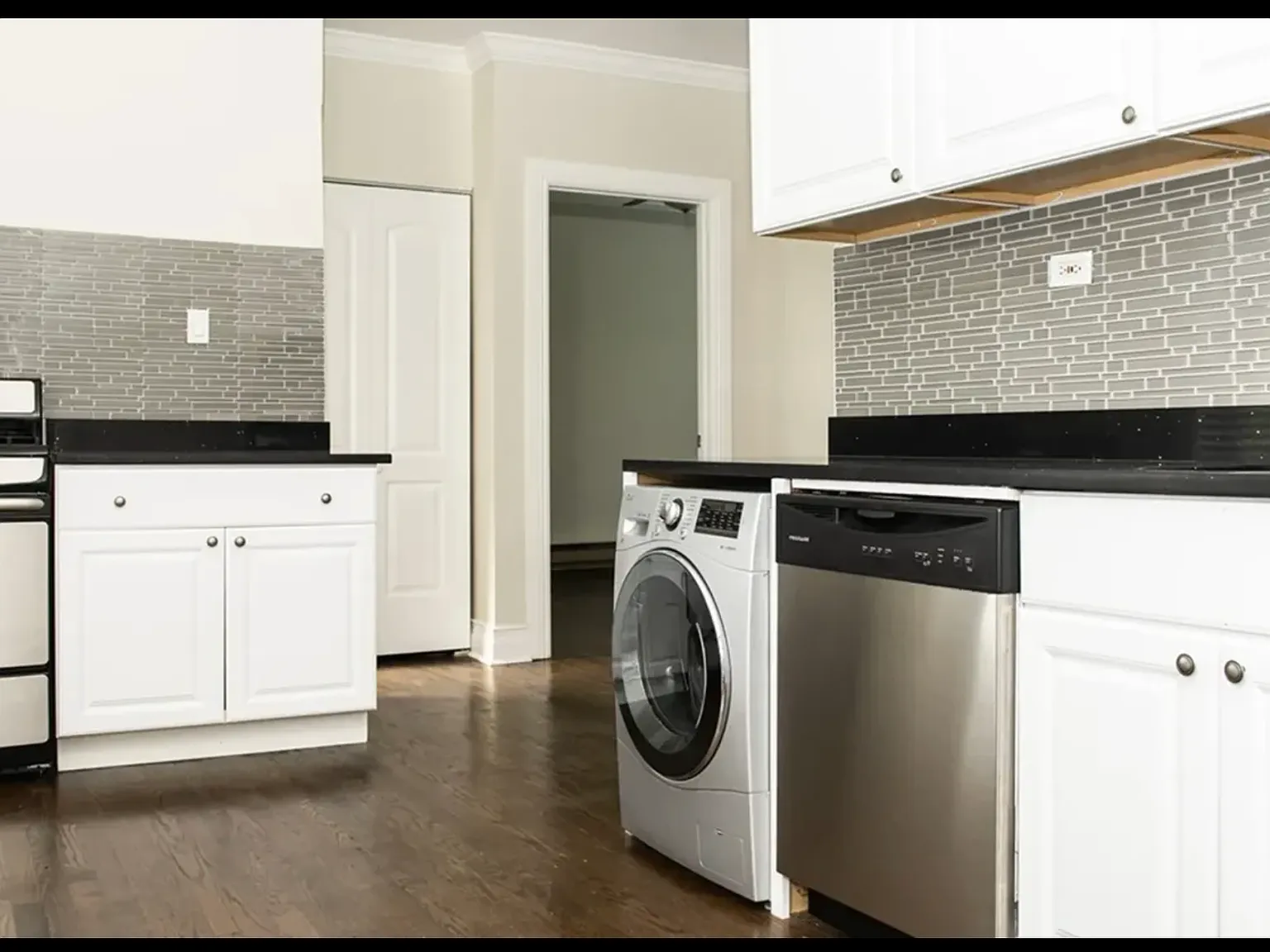 1 bed, 845 sqft, $2,395 — Photo 1