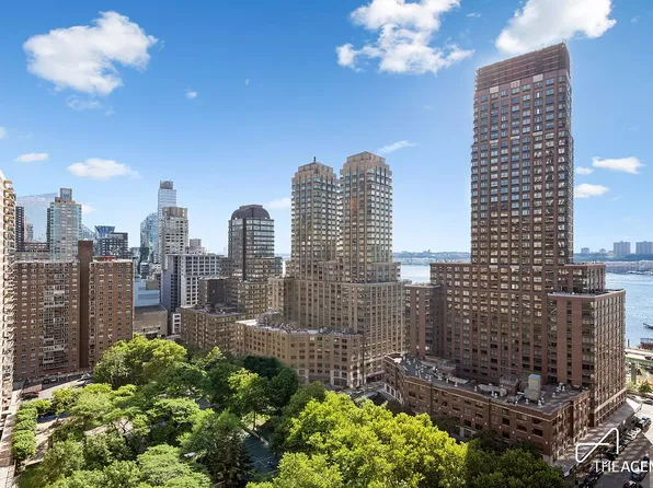 205 W End Ave APT 21W, New York, NY 10023