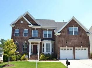 1134 Grogans Mill Dr, Cary, NC 27519
