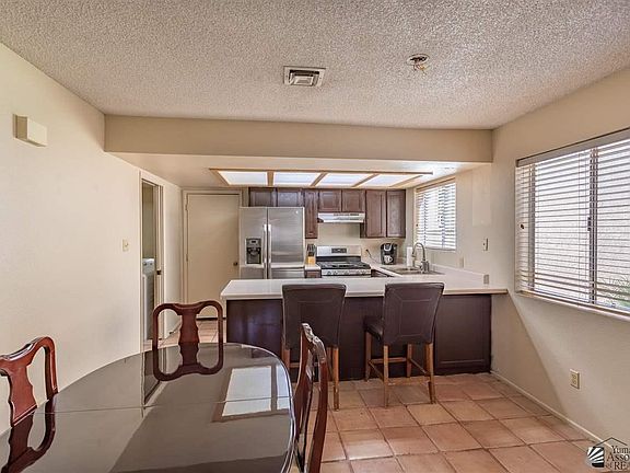 5th image of 1423 W 12th Ln