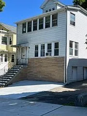 3 bed, 1.0 bath, 1100 sqft, $3,495 — Photo 1