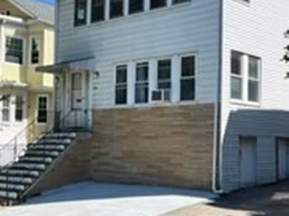 269 Alewife Brook Pkwy #2, Somerville, MA 02144