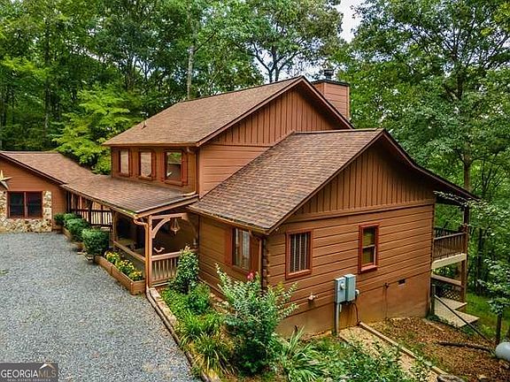 4th image of 717 Evergreen Ln #4