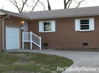 76 Arden Dr, Newport News, VA 23601
