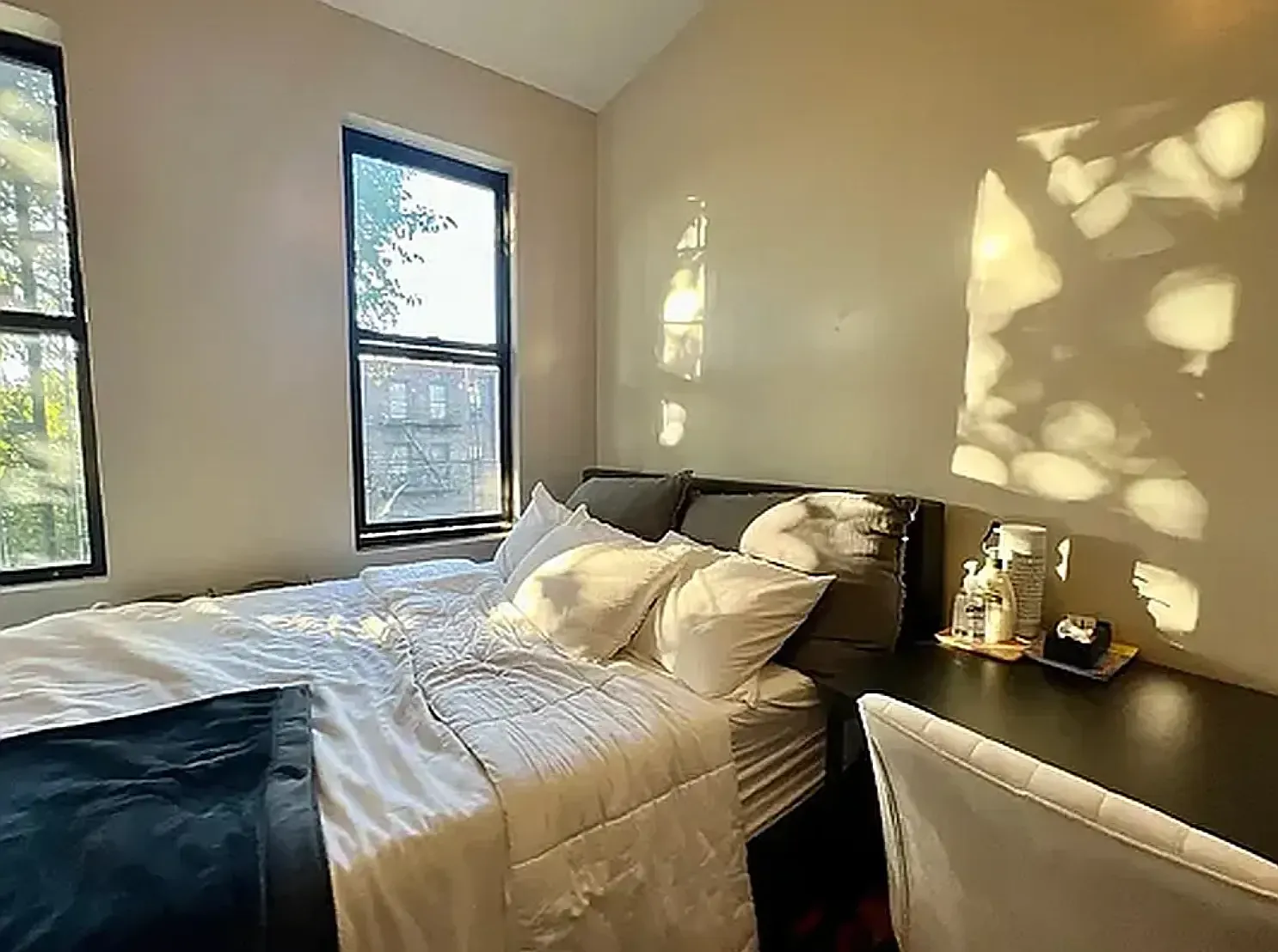 418 Melrose Street — Photo 4