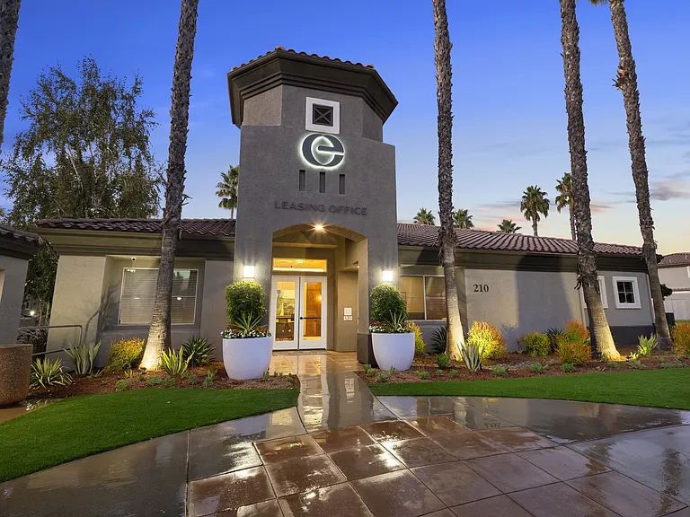 Estancia at Mission Grove — Photo 19