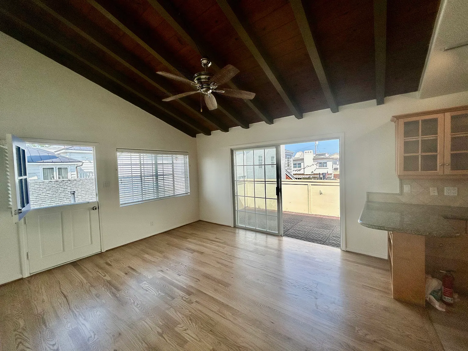 Diamond Ave, Newport Beach — Photo 2