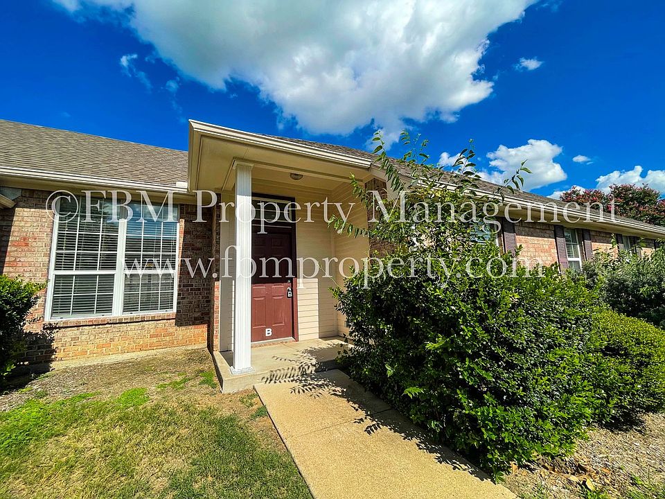 1st image of 1901 W Jamestown Dr APT B