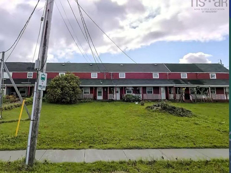 1st image of 595 Main St