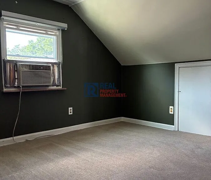 977 Glenna Dr — Photo 9