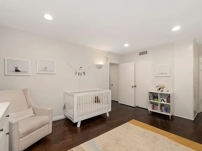 11970 Montana Ave #117 — Photo 17