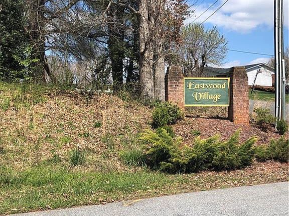 5th image of 104 Eastwood Village Ct