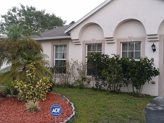 5th image of 2055 SW McAllister Ln