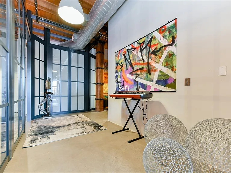 35 Channel Center St #206 — Photo 7