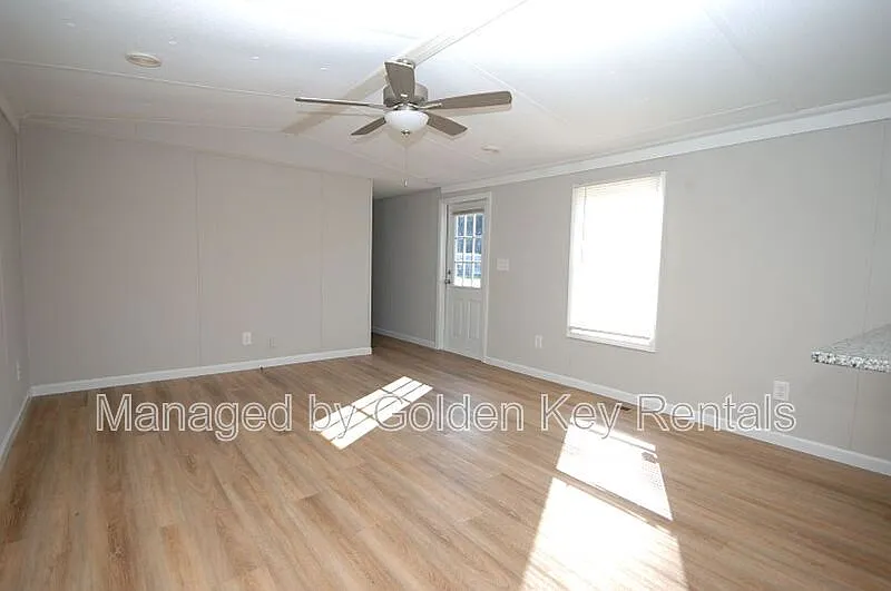 3 bed, 2.0 bath, $1,200 — Photo 3