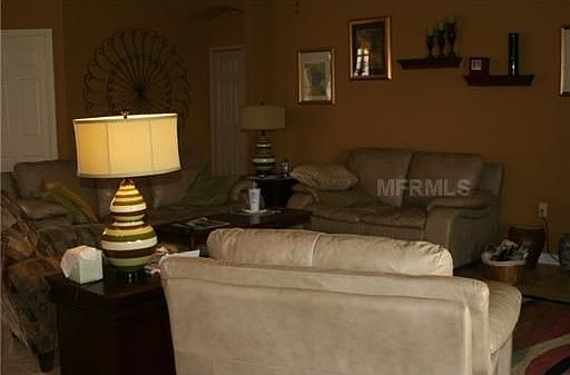2nd image of 3584 Somerset Cir