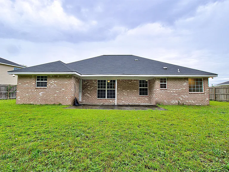 235 Augusta Way — Photo 23