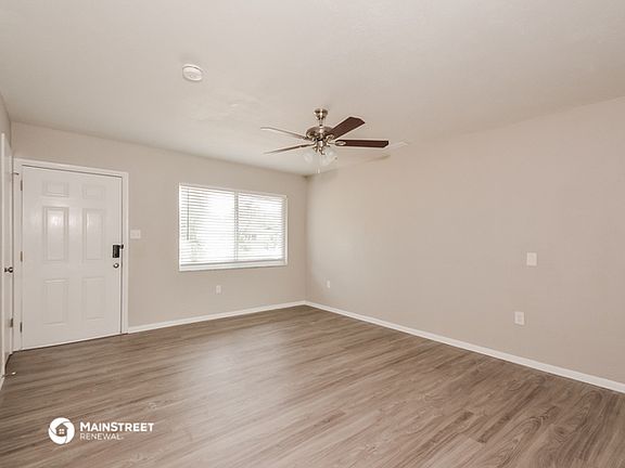 3rd image of 4976 Brookmeade Dr