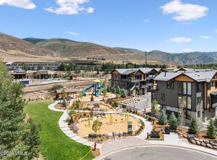 213 Goldfinch Ln #213, Avon, CO 81620