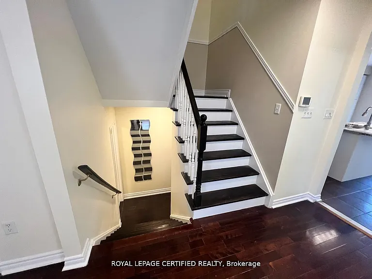 426 Orange Walk Cres — Photo 15