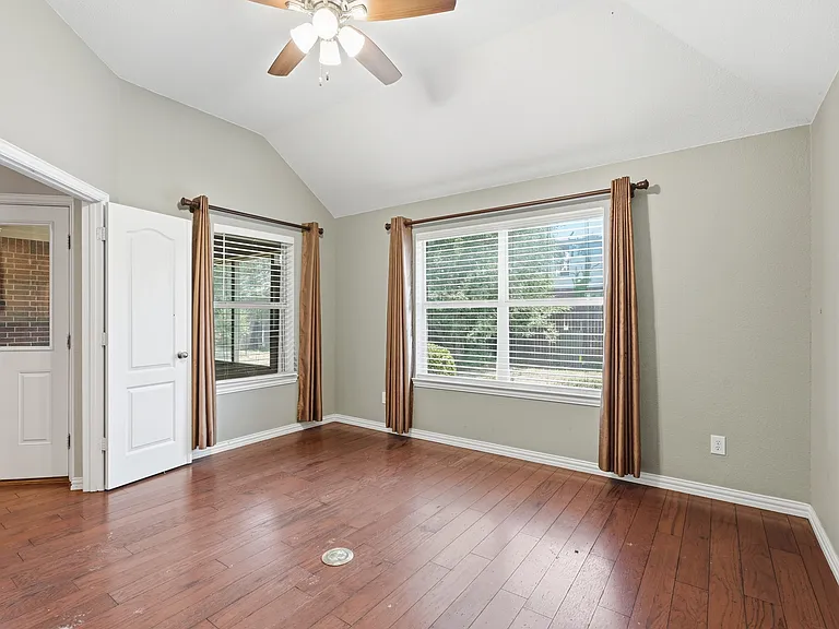 3011 Clear Springs Dr — Photo 14