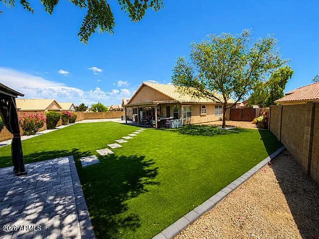 9854 W Irma Ln — Photo 33