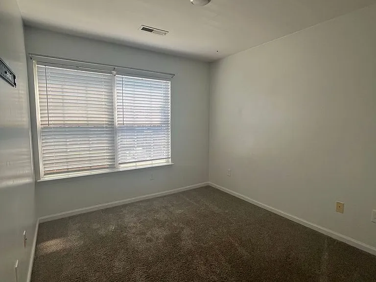 101 Brockman Way — Photo 5