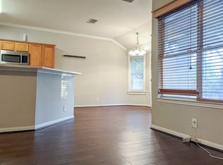 201 Little Lake Rd, Hutto, TX 78634