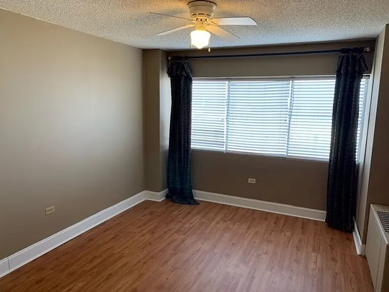 1520 Senate St #102 — Photo 14