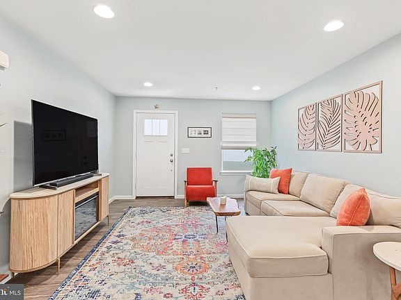 4th image of 133 Beech Tree Ct