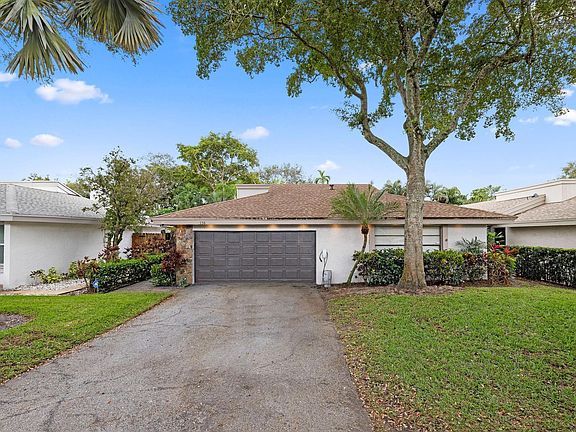 2nd image of 136 Greens Road