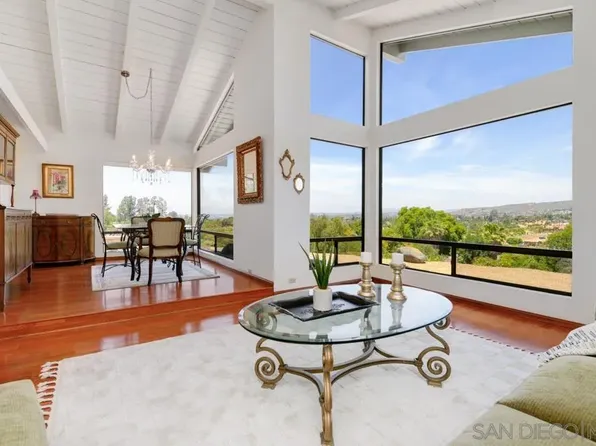 2212 Pence Dr, El Cajon, CA 92019