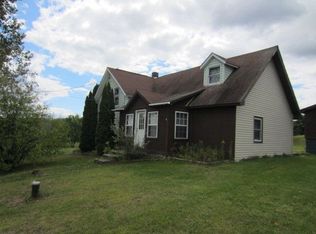 1430 Crayton Rd, Monroeton, PA 18832