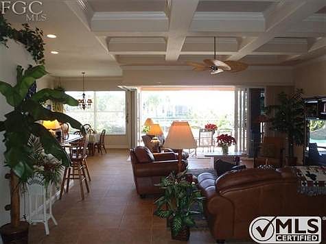 4th image of 4110 SW 26th Pl