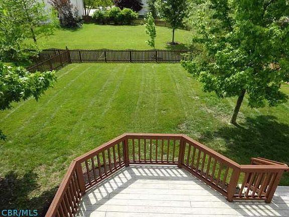 3rd image of 533 Tourmaline Dr