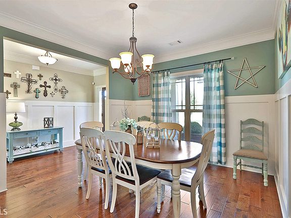 5th image of 33 Water Oak Dr