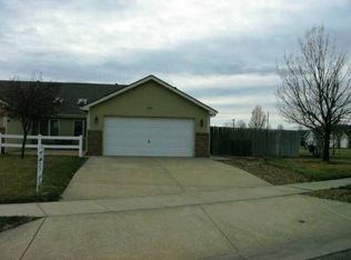 902 Faith Dr, Salina, KS 67401