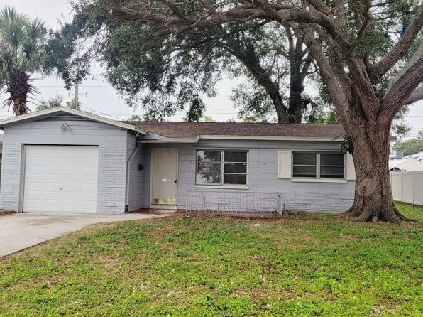 5739 Dartmouth Ave N, Saint Petersburg, FL 33710