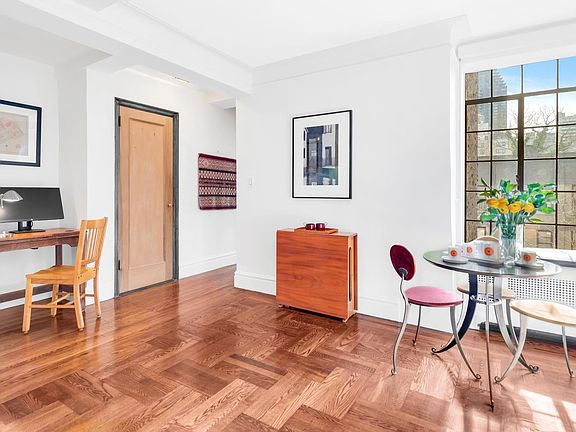 4th image of 333 E 53rd St APT 6G