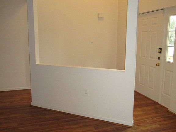 5th image of 8116 Chapel Cove Dr