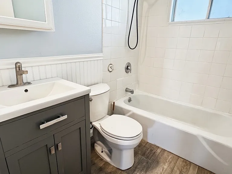 2621 Damien Ave — Photo 16