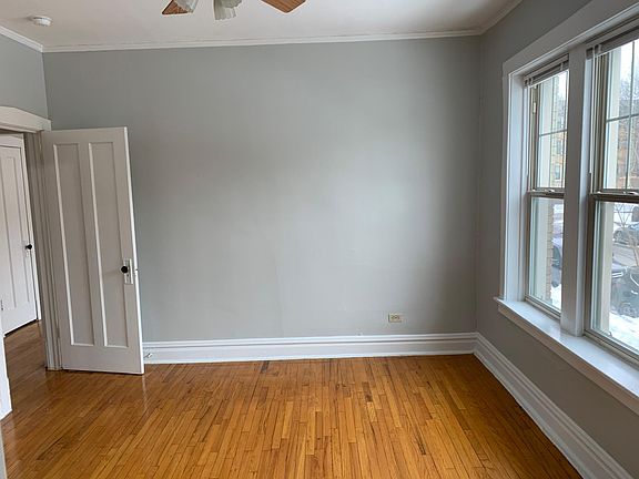 4th image of 221 Washington Blvd #1N