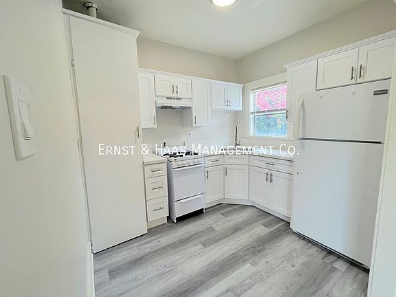 4th image of 425 Daisy Ave #9