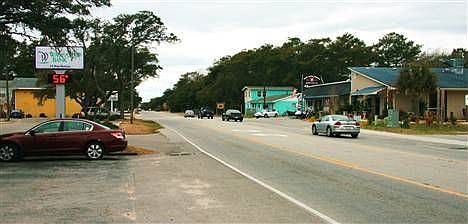 3rd image of 8017 E Oak Island Dr