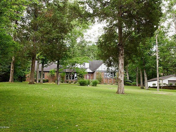 8001 Speer Ln-4
